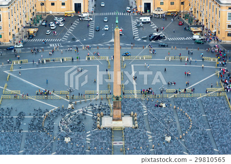 Piazza San Pietro in Vatican City, Rome 29810565