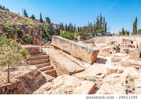 Baalbeck's megalith (Lebanon, Beka Plateau) Baalbeck's megalith (Lebanon, Beka Plateau) 29811395