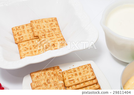 Napoleon dessert : Initial cookies layer 29811404