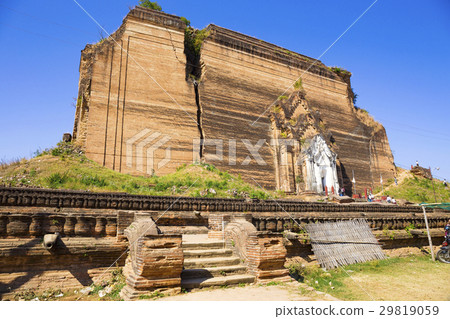 Mingun Pahtodawgyi Temple in Mandalay, Myanmar Mingun Pahtodawgyi Temple in Mandalay, Myanmar 29819059