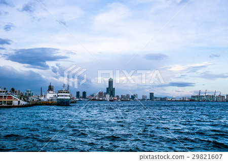 台灣高雄鼓山旗津渡輪Asia Taiwan Kaohsiung Port 29821607