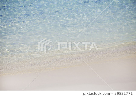 Beautiful beach 29821771