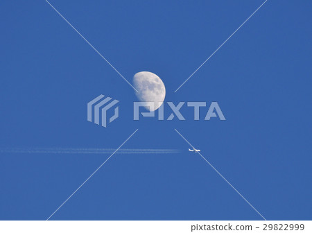 Moon and plane Moon and plane 29822999