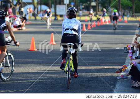 America Hawaii Honolulu Triathlon 29824719