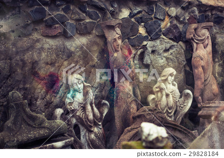 Concrete sculptures of female figures in the Concrete sculptures of female figures in the 29828184