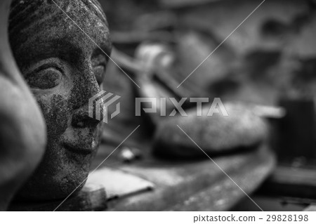 Concrete sculptures of female figures in the Concrete sculptures of female figures in the 29828198