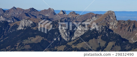 Stockhorn and other mountains seen from  Niesen Stockhorn and other mountains seen from  Niesen 29832490
