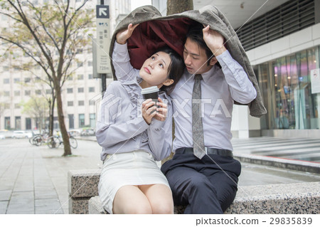Business photography, male girlfriend, suit jacket, rain Business photography, male girlfriend, suit jacket, rain 29835839