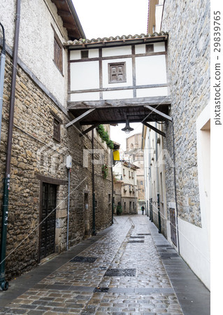 Overpass in Pamplona old town 29839765