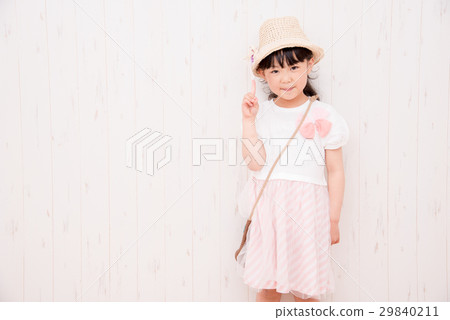 Pretty girl Pretty girl 29840211