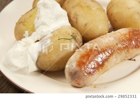 Boiled Young potatoes with sausage 29852331