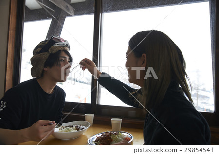 Ski area lunch couple Ski area lunch couple 29854541
