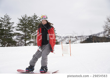 滑雪坡滑雪婦女 29854563
