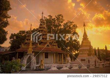 THAILAND LAMPANG WAT SRI CHUM TEMPLE 29857312