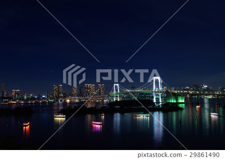 東京Odaiba東京灣區域和彩虹橋夜視圖 東京Odaiba東京灣區域和彩虹橋夜視圖 29861490