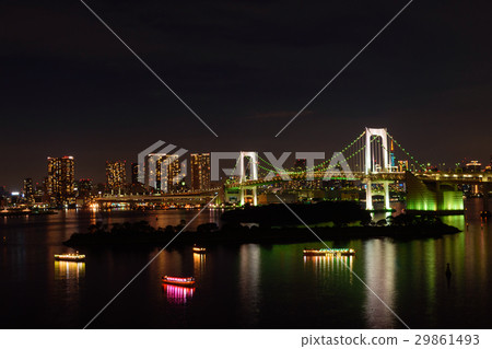 東京Odaiba東京灣區域和彩虹橋夜視圖 東京Odaiba東京灣區域和彩虹橋夜視圖 29861493