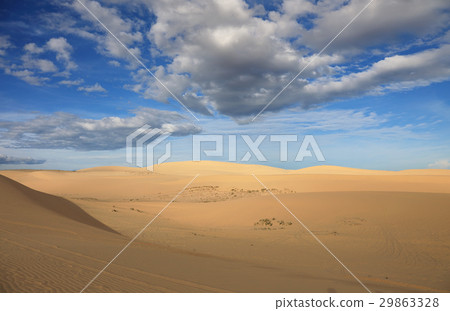 Mui Ne sand dunes. Mui Ne sand dunes. 29863328