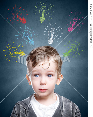 Children idea with draft lamp, boy came up with 29865735