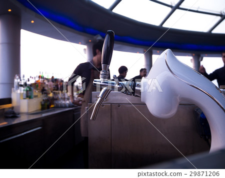 beer tap 29871206