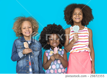 Young Children Smiling Friends Sweet Young Children Smiling Friends Sweet 29872355