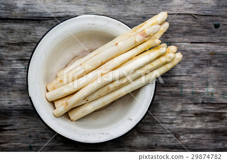 Raw Organic White Asparagus 29874782