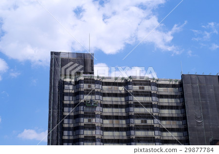 Large-scale repair work for condominium right opposite 29877784