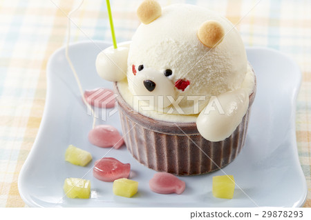 Bear Fishing (Ice Cream) 29878293