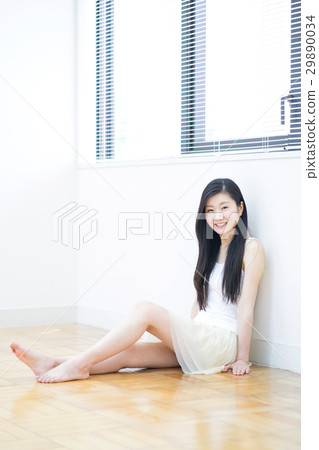 A woman in a mini skirt 29890034