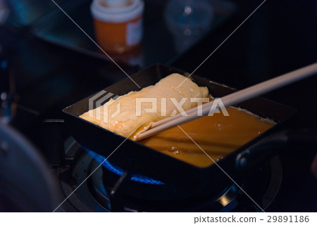 Fresh japanese egg 29891186