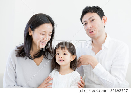 Family image 29892737