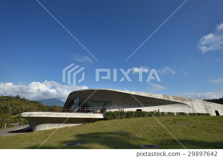 日月潭向山遊客中心,清水模建築 29897642