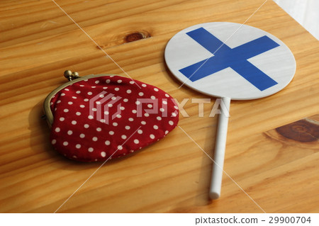 Petite, guess 29900704