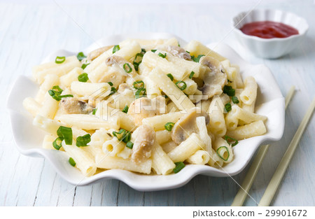 Macaroni pasta with onions and  mushrooms 29901672