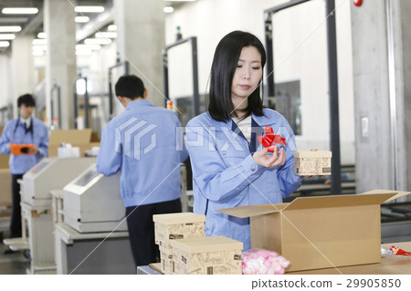 Distribution business image warehouse factory manufacturing transportation transportation logistics packaging inspection wrapping decoration 29905850