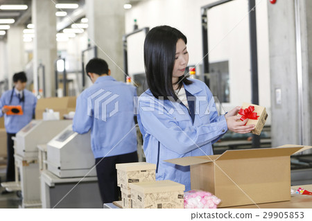 Distribution business image warehouse factory manufacturing transportation transportation logistics packaging inspection wrapping decoration 29905853