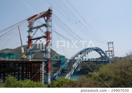 New Temple Bridge under construction 29907030