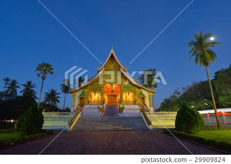 Hooverbahn of the Royal Palace Museum 29909824