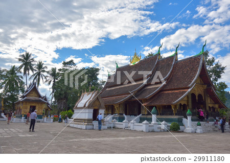 瑯勃拉邦Wat Shen Thong寺廟 瑯勃拉邦Wat Shen Thong寺廟 29911180