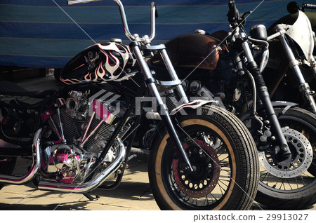 Harley Davidson easy rider motorcycle gathering  29913027