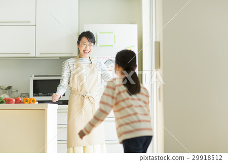 Mother and daughter  29918512