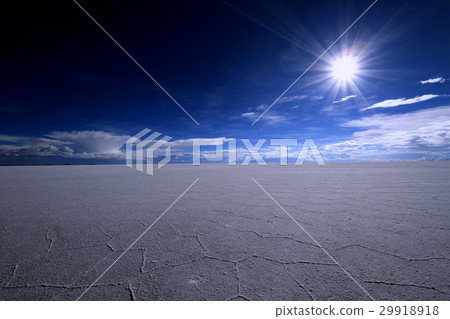 Uyuni salt lake   29918918