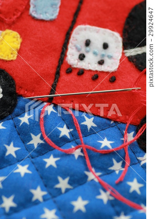 Preparing for school entrance: Making appliques on bags 29924647