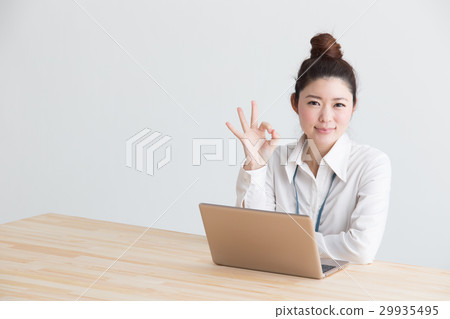 OL Portrait Desk OL Portrait Desk 29935495