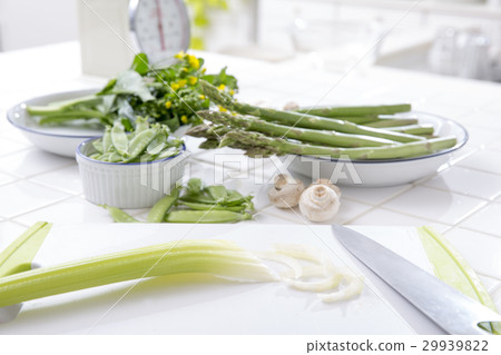 Kitchen cooking 29939822