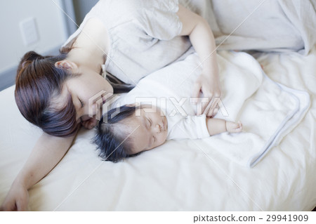 Parent and child of bedroom 29941909