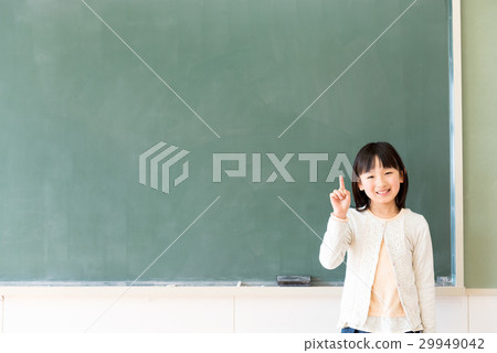 Elementary school, classroom, girls 29949042