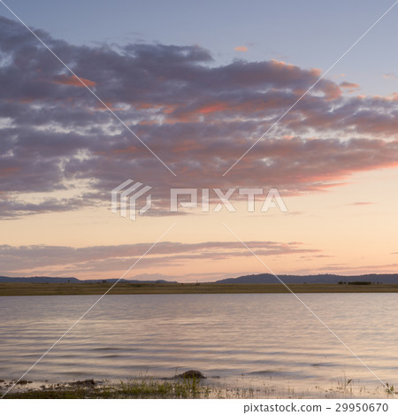 Lake Leslie in Queensland Lake Leslie in Queensland 29950670