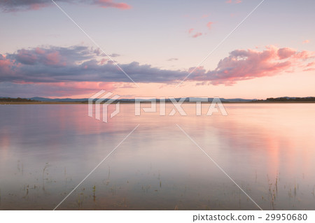 Lake Leslie in Queensland Lake Leslie in Queensland 29950680