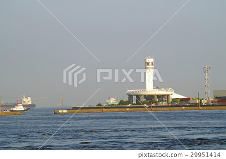 橫濱港口的符號塔 29951414