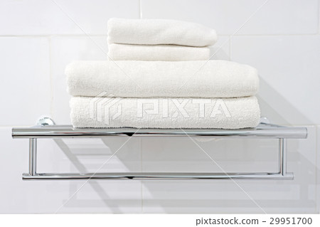 white bath towels on towel rack white bath towels on towel rack 29951700
